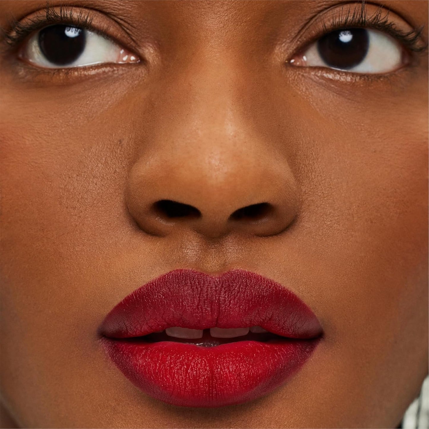 ILIA - Lip Sketch Hydrating Crayon | Hydrate, Plump, Smooth, Strengthen | Long Lasting up to 12-Hours, Bleed-Resistant, Soft-Matte | Barrier-Building, Non-Toxic, Cruelty-Free (Case Study)